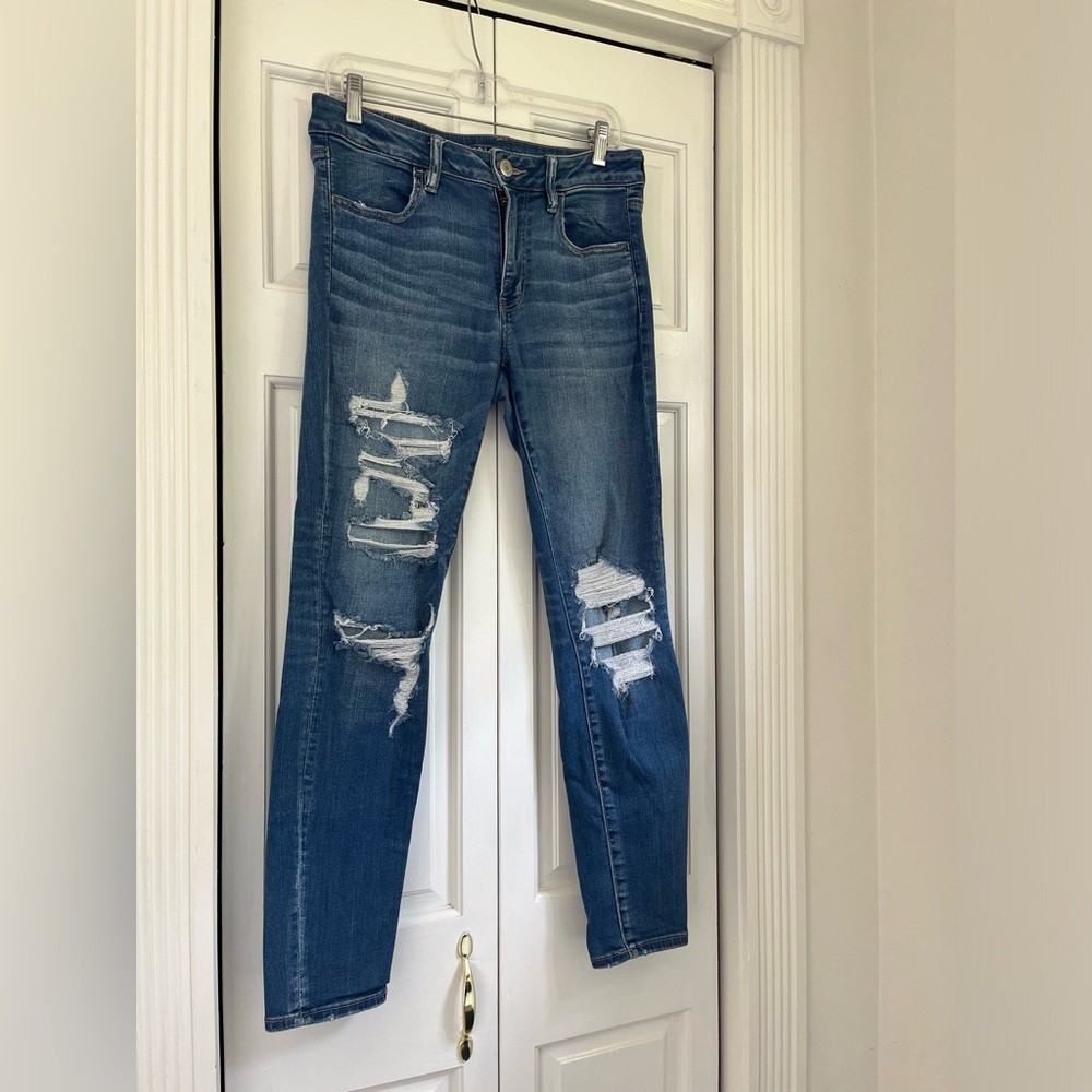 American Eagle Denim Jegging Jean Next Level Stretch women’s size 12 distressed